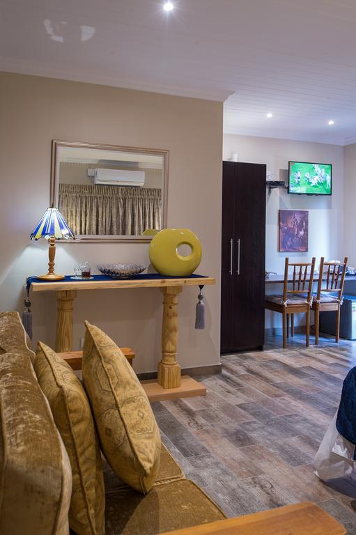 Hotel Kings Halt Bloemfontein Esterno foto
