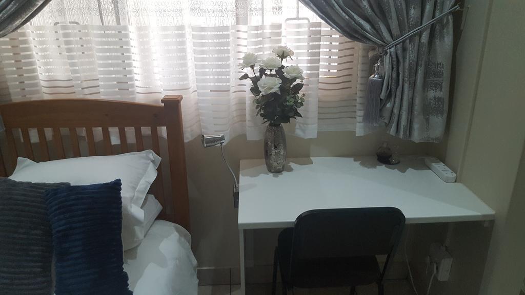 Hotel Kings Halt Bloemfontein Esterno foto